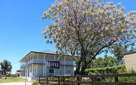 Harden Country Motel