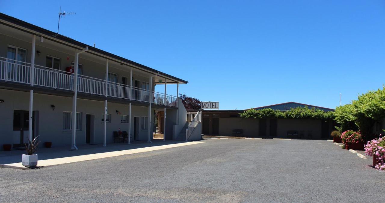 Harden Country Motel Exterior photo